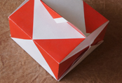 折り紙ハコ